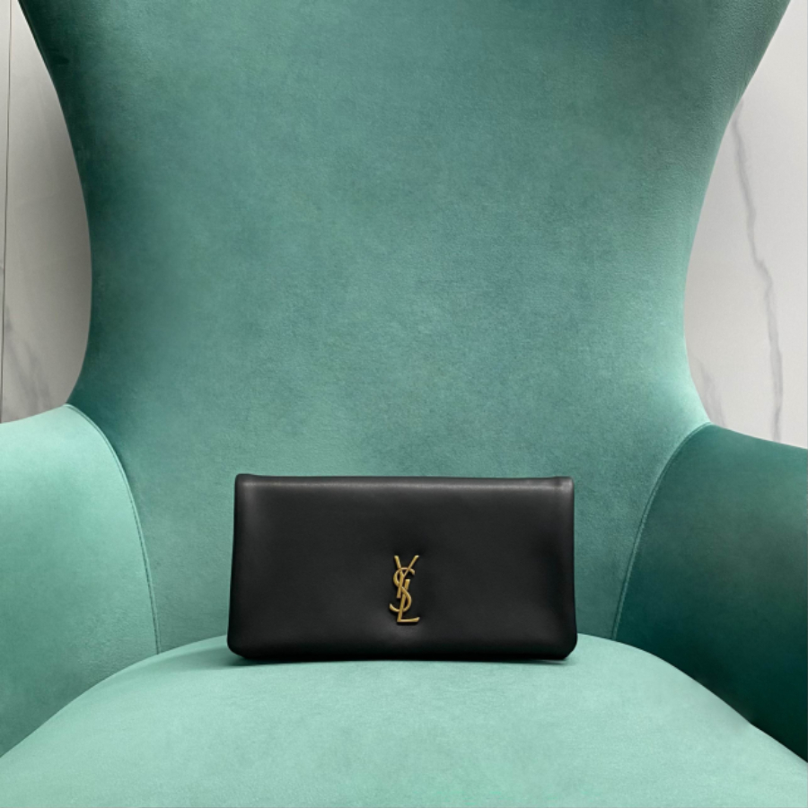 생로랑 램스킨 소재의 CALYPSO 미니 백 801712 22111.5cm 블랙 금장01.jpg