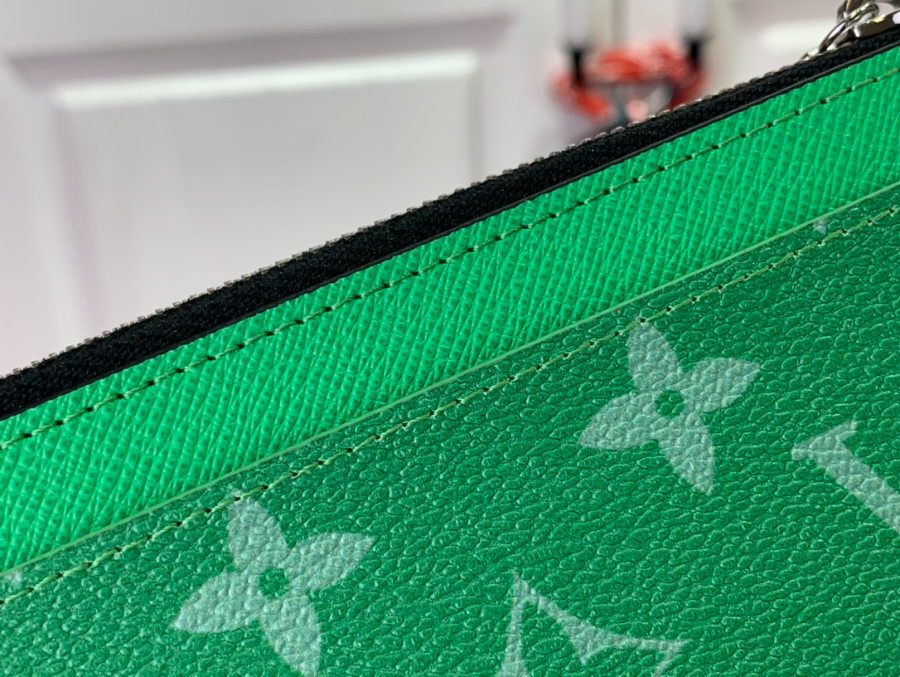 루이비통 타이가라마 코인 카드 홀더8.jpg