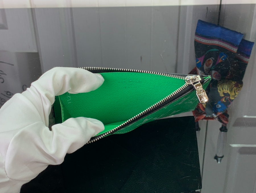 루이비통 타이가라마 코인 카드 홀더5.jpg