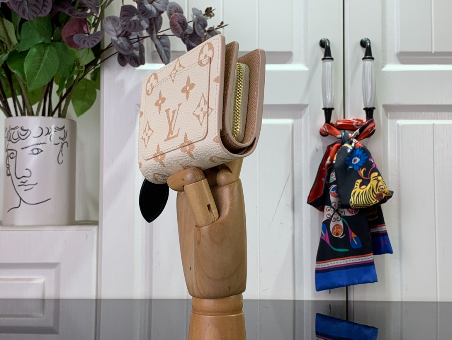 루이비통 CLÉA 월릿 M83226 11.58.52.2cm3.jpg