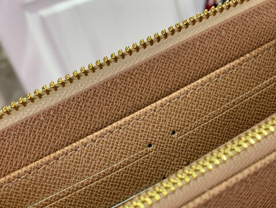 루이비통 LV 지피 장지갑 M83093 1910cm8.jpg