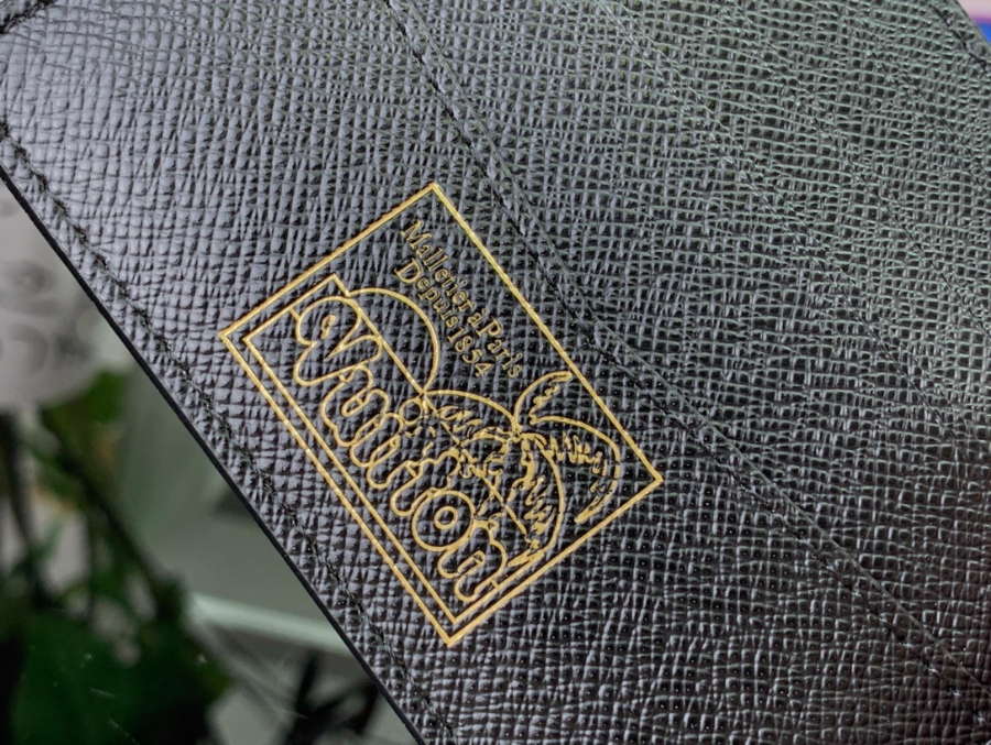 루이비통 모노그램 서핑 블랙 반지갑 M83468 118.52cm8.jpg