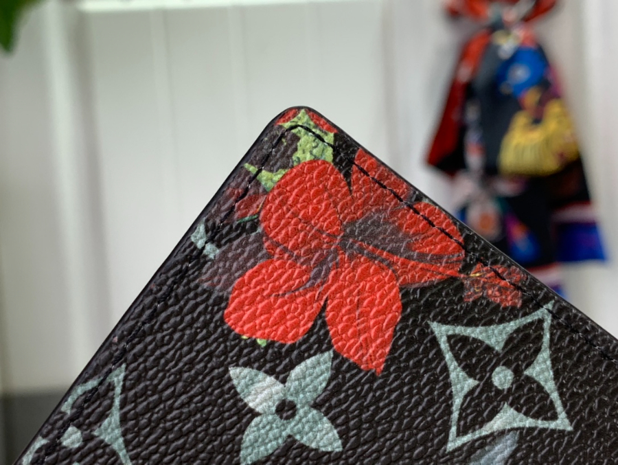 루이비통 모노그램 서핑 블랙 반지갑 M83468 118.52cm6.jpg