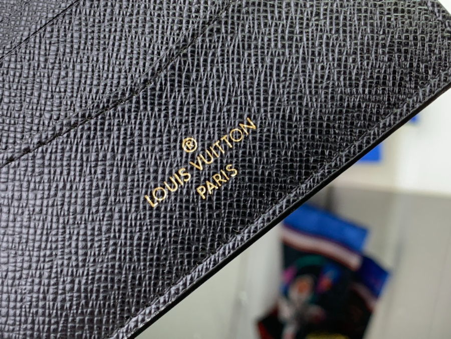 루이비통 모노그램 서핑 블랙 반지갑 M83468 118.52cm9.jpg