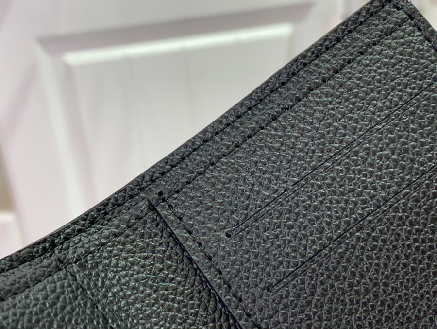 루이비통 모노그램 포르토포인 리사 반지갑 911.51.5cm M83365 1컬러7.jpg