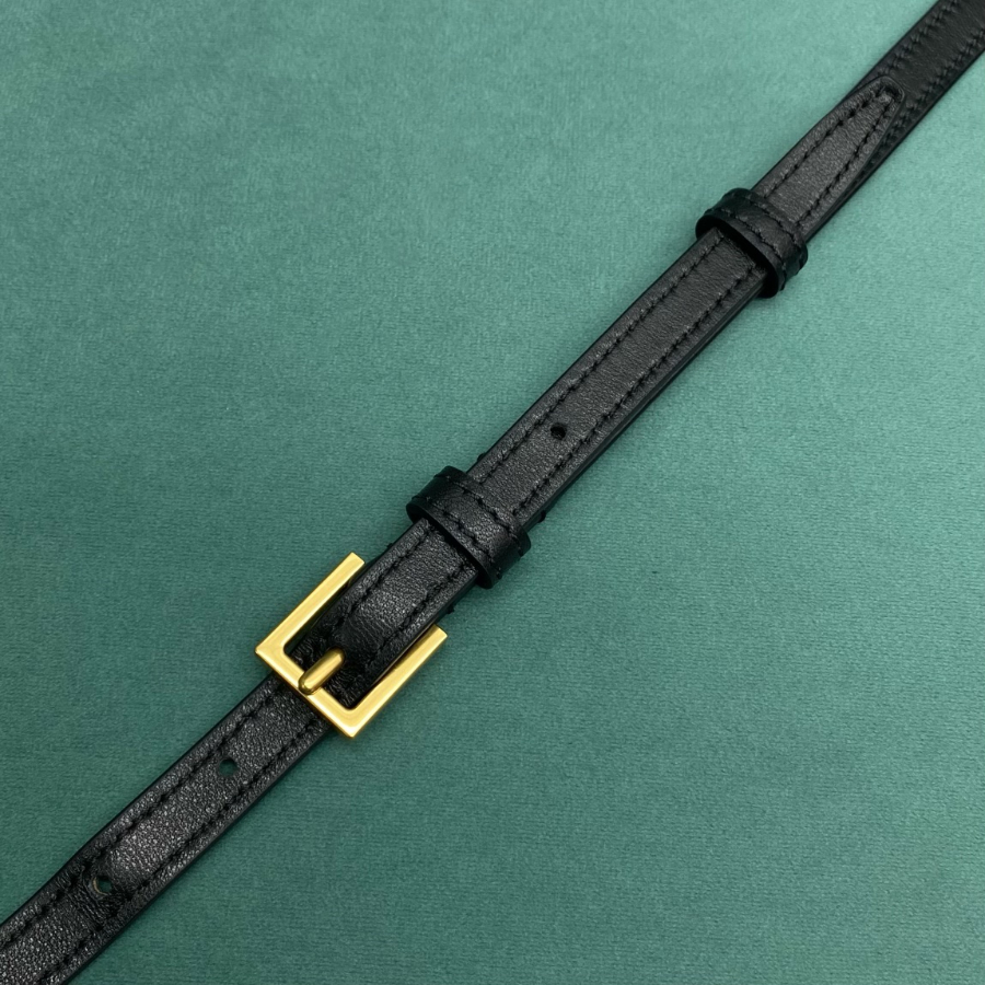 생로랑 램스킨 소재의 GABY 베니티 백 미니 766731 블랙 18.56.511.5cm7.jpg