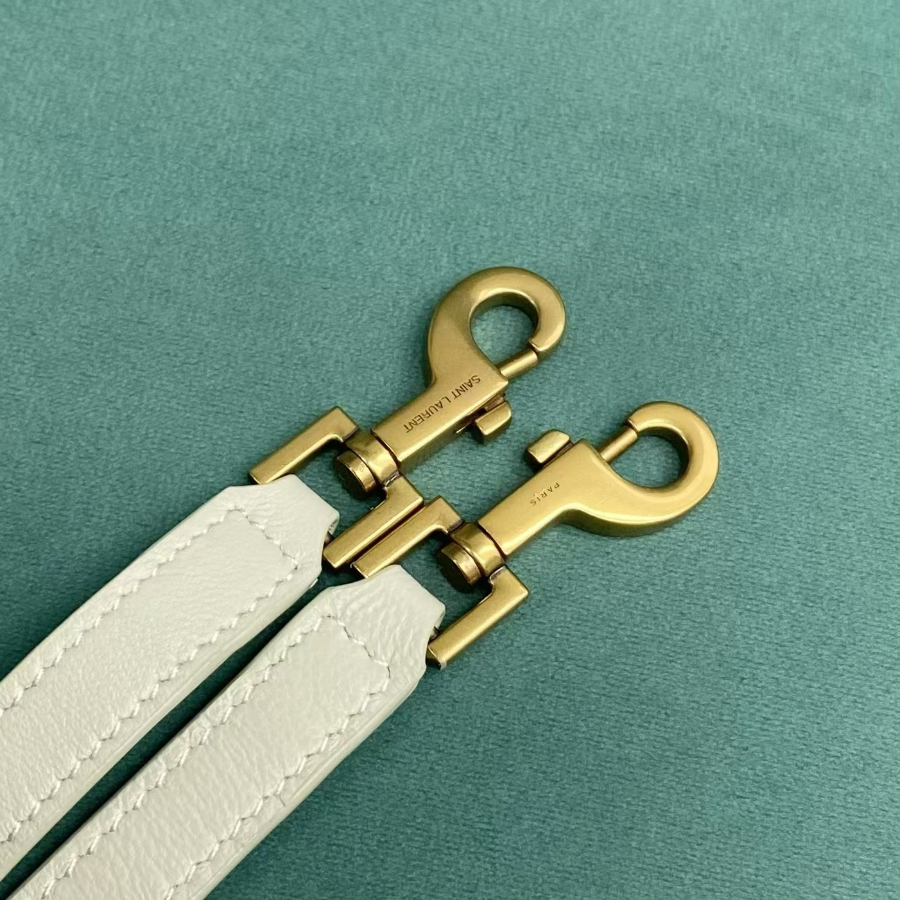 생로랑 램스킨 소재의 GABY 베니티 백 미니 766731 화이트 18.56.511.5cm8.jpg