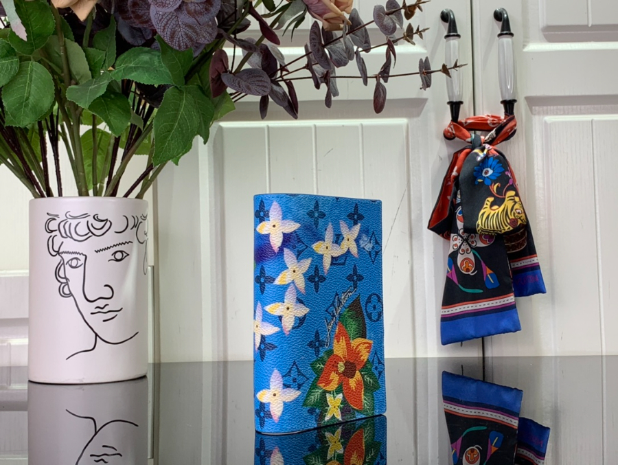 루이비통 서핑 프라워 여권 카드지갑 M83479 10142.5cm3.jpg