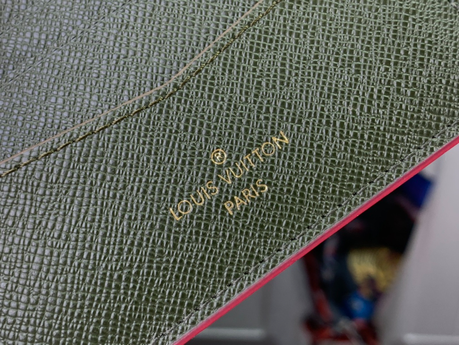 루이비통 슬렌더 서핑 수채 반지갑 M83468 118.52cm 퍼플8.jpg