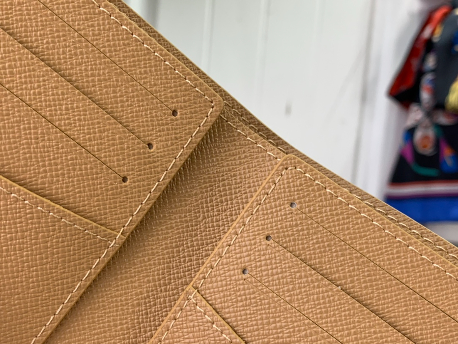 루이비통 슬렌더 서핑 야자나무 반지갑 M83468 118.52cm 베이지7.jpg