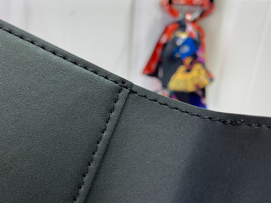 루이비통 아이리스 XS 월릿 M67498 9.87.81cm 블랙8.jpg