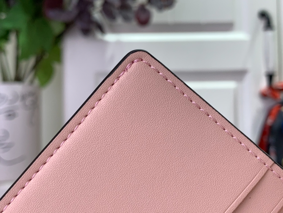 루이비통 아이리스 XS 월릿 M82795 9.87.81cm 핑크8.jpg