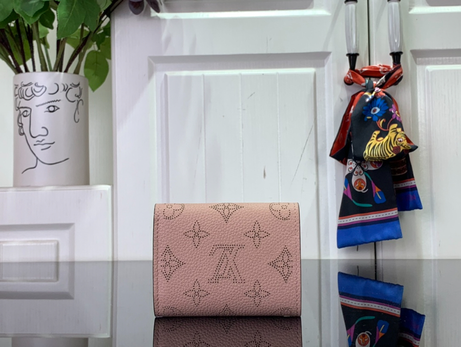 루이비통 아이리스 XS 월릿 M82795 9.87.81cm 핑크2.jpg