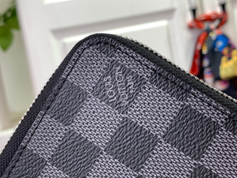 루이비통 지피 다미에 장지갑 M11611 19.510.52.5cm 블랙6.jpg