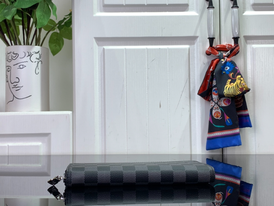 루이비통 지피 다미에 장지갑 M11611 19.510.52.5cm 블랙4.jpg