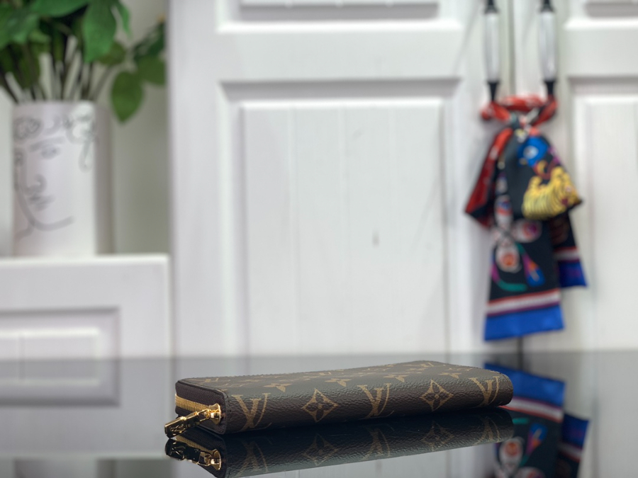 루이비통 지피 모노그램 장지갑 M11611 19.510.52.5cm 브라운4.jpg