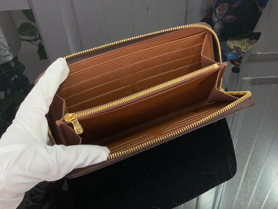 루이비통 지피 모노그램 장지갑 M11611 19.510.52.5cm 브라운5.jpg