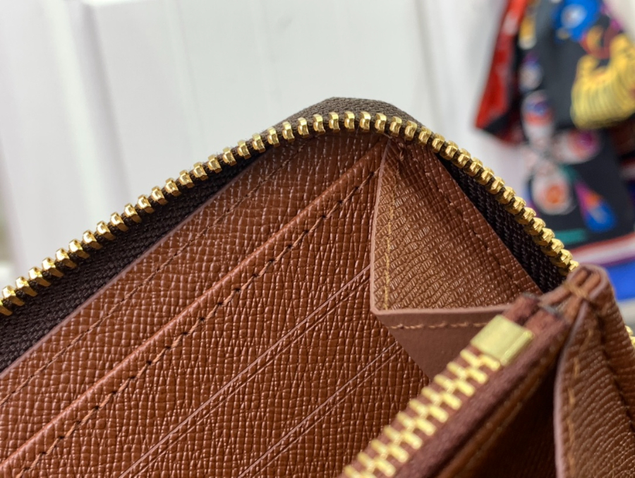 루이비통 지피 모노그램 장지갑 M11611 19.510.52.5cm 브라운8.jpg
