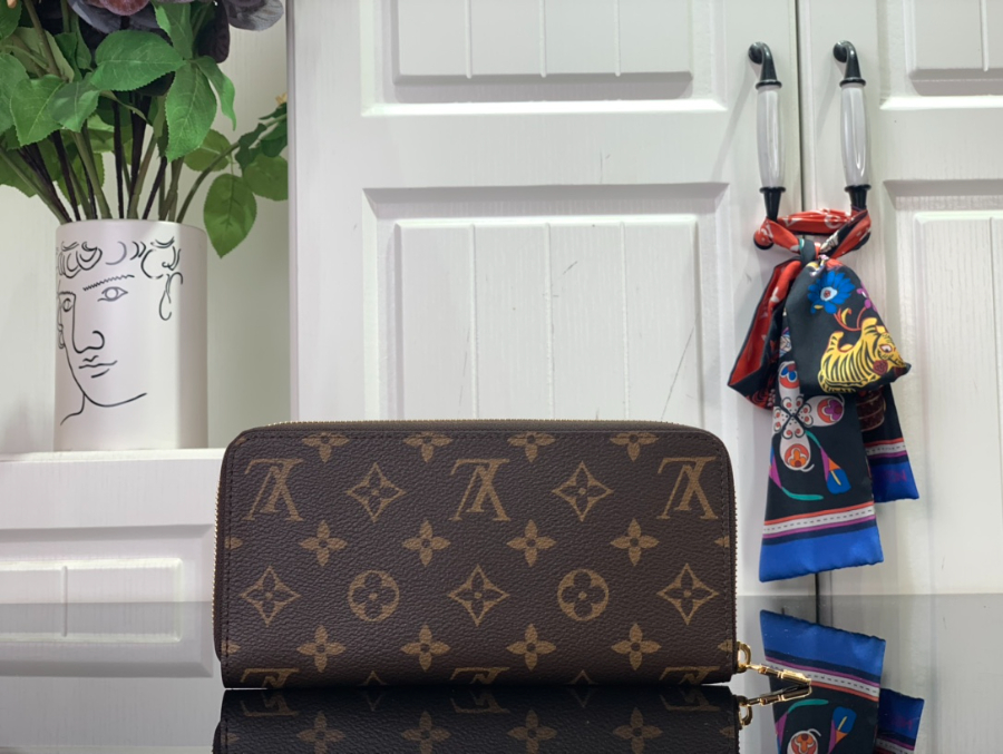 루이비통 지피 모노그램 장지갑 M11611 19.510.52.5cm 브라운1.jpg