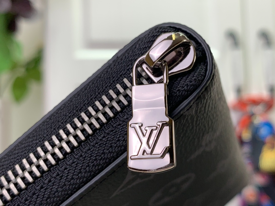 루이비통 지피 모노그램 장지갑 M11611 19.510.52.5cm 블랙6.jpg