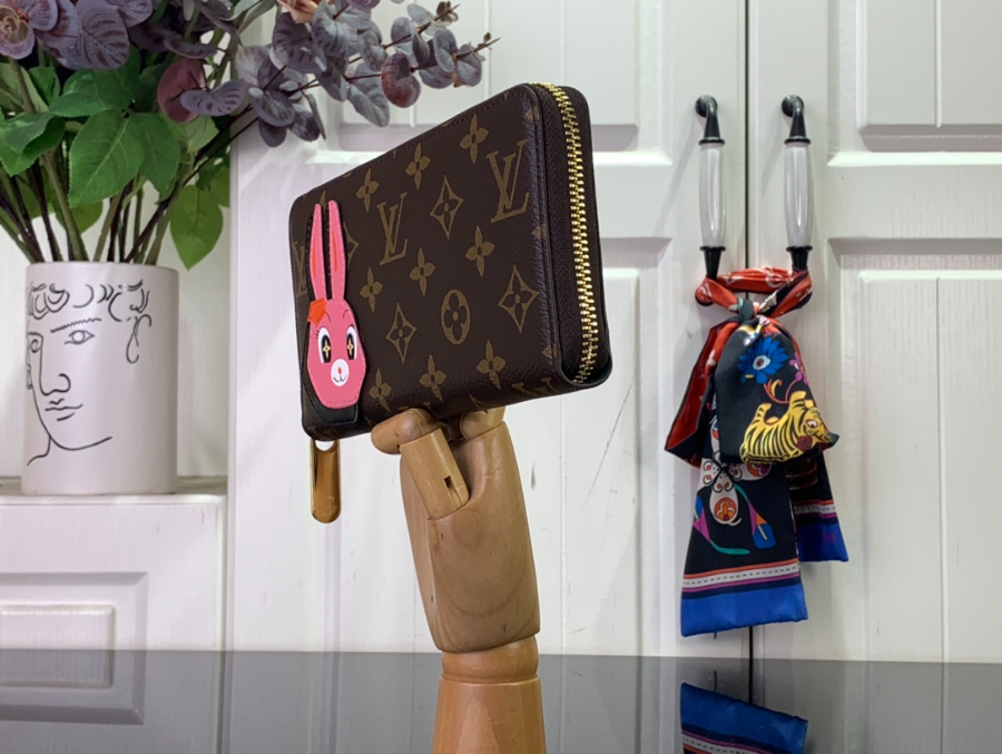 루이비통 지피 장지갑 토끼 M83698 19.510.52.5cm3.jpg