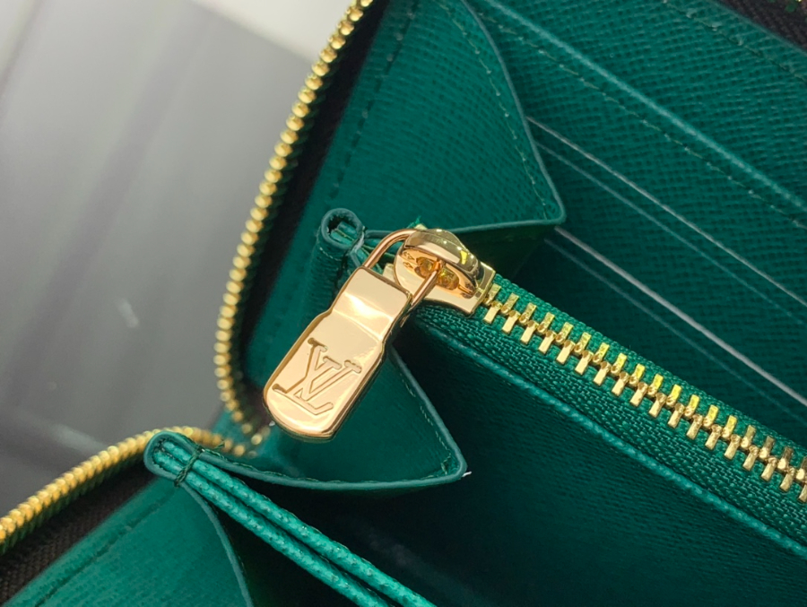 루이비통 지피 장지갑 토끼 M83698 19.510.52.5cm8.jpg