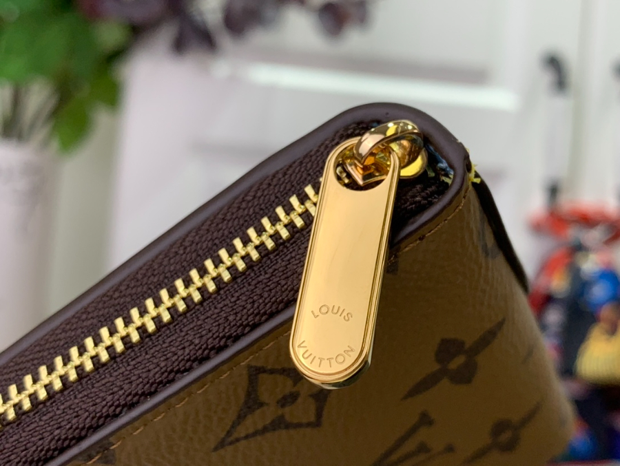 루이비통 지피 코인 퍼스 오리 M83690 1182cm6.jpg