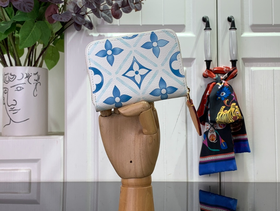 루이비통 지피 코인 퍼스 지갑 블루 M83658 118.52cm2.jpg