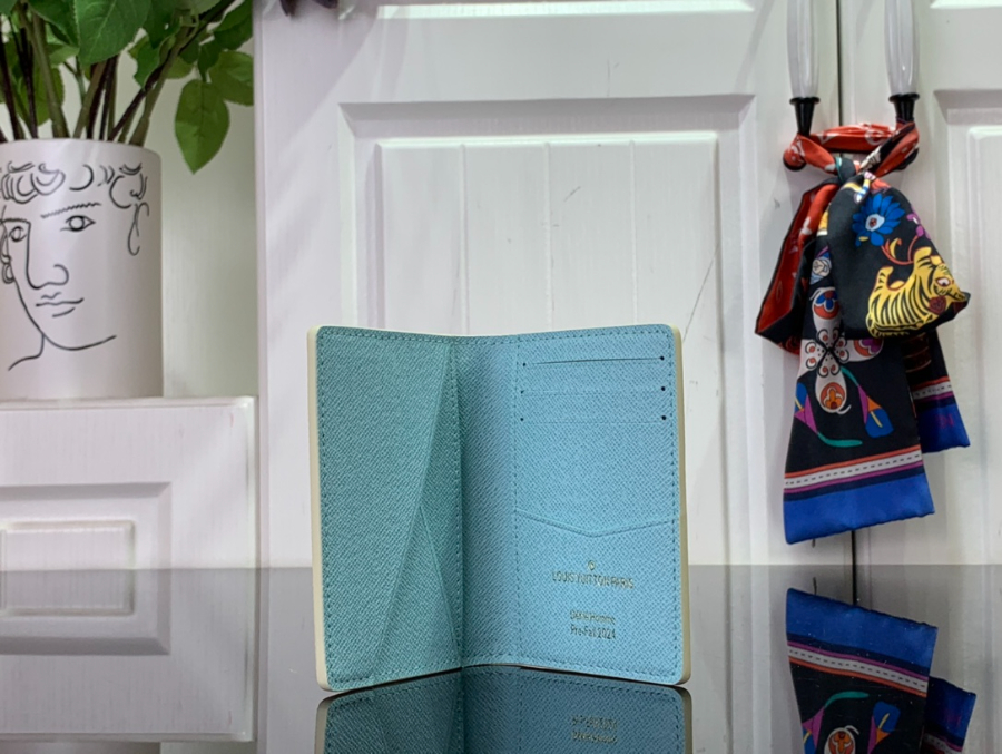 루이비통 포켓 오거나이저 N40677 N40678 7.511.11cm 2컬러6.jpg