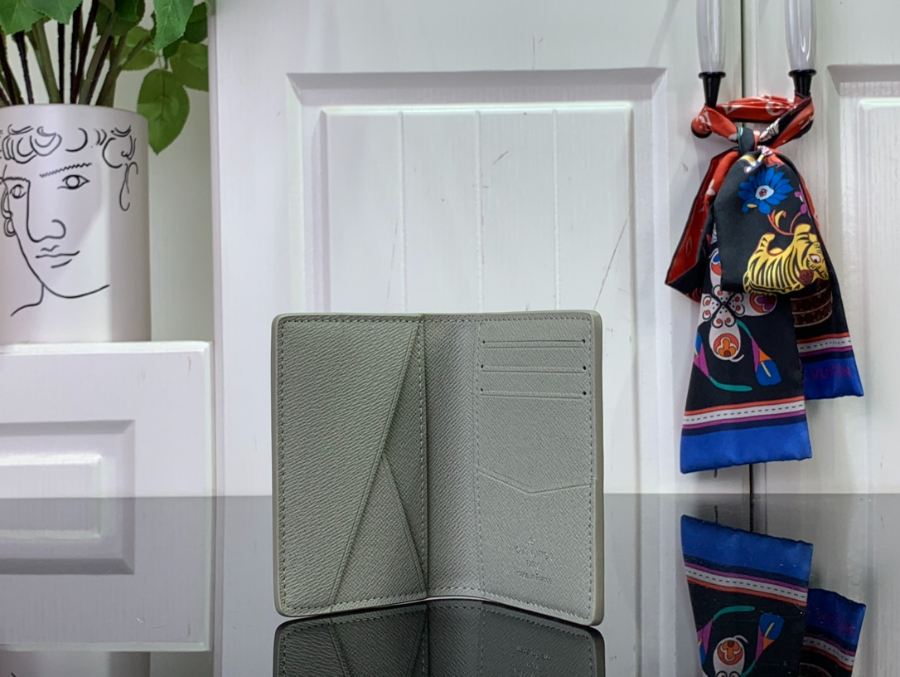 루이비통 포켓 오거나이저 카드지갑 M61696 M11548 1811cm 암청색6.jpg