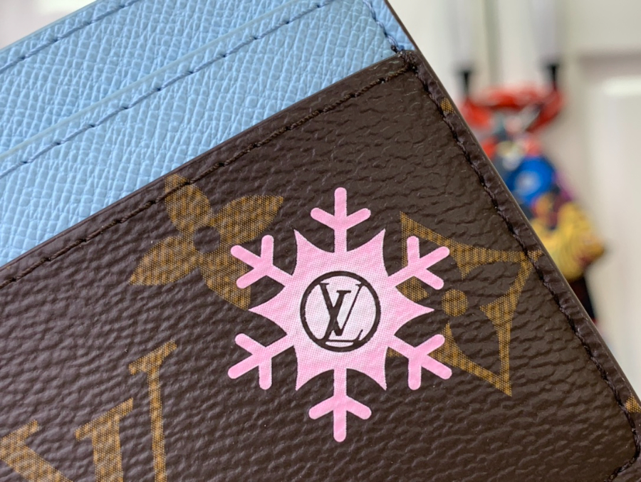 루이비통 LV CHARMS 눈송이 카드지갑 M12227 7.30.310.2cm5.jpg