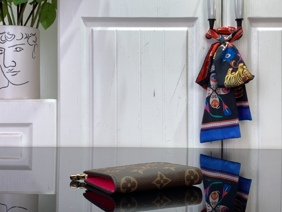 루이비통 노아 컴팩트 월릿 M83476 118.51.5cm 레드4.jpg