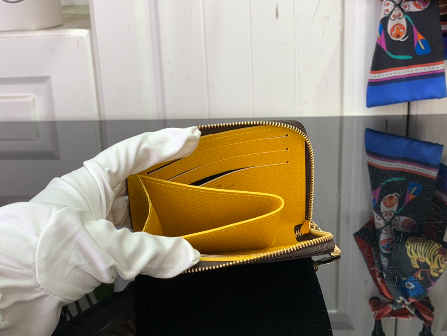 루이비통 노아 컴팩트 월릿 M83476 118.51.5cm 옐로우5.jpg