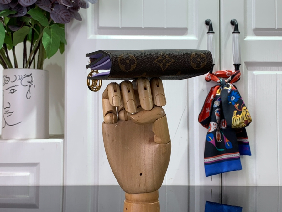 루이비통 리사 지갑 M82415 911.51.5cm 연 퍼플3.jpg