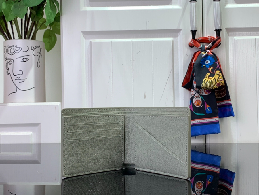 루이비통 멀티플 월릿 반지갑 M60895 M11547 11.591.5cm 암청색4.jpg