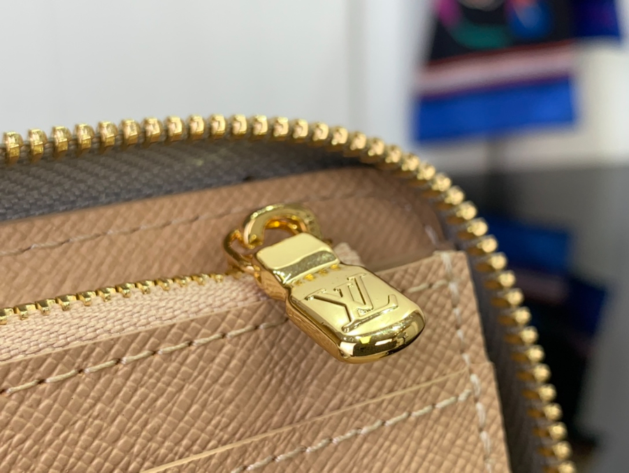 루이비통 모노그램 지피 월릿 장지갑 M62295 10202cm7.jpg