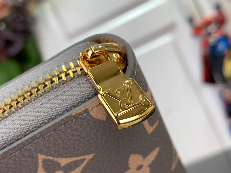 루이비통 모노그램 지피 장지갑 M60017 1910cm6.jpg