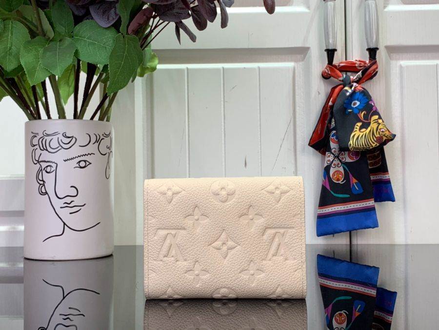 루이비통 빅토린 월릿 M12746 129.52.5cm 크림2.jpg