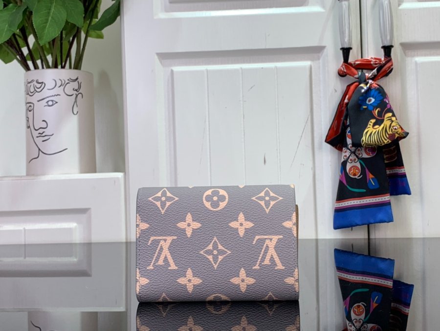 루이비통 빅토린 월릿 M41938 129.52.5cm2.jpg