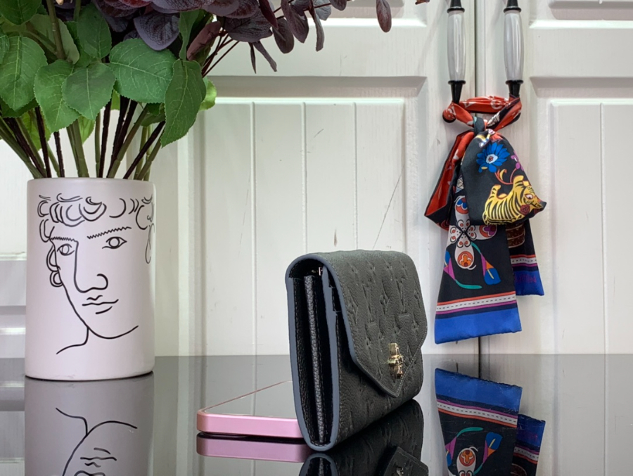 루이비통 사라 지갑 M12172 1910.52cm 그레이3.jpg