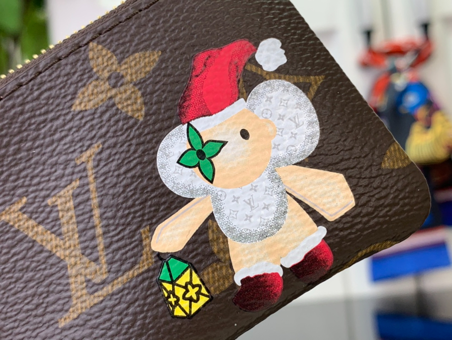 루이비통 산타클로스 키 파우치 M12217 M12229 71.512cm5.jpg