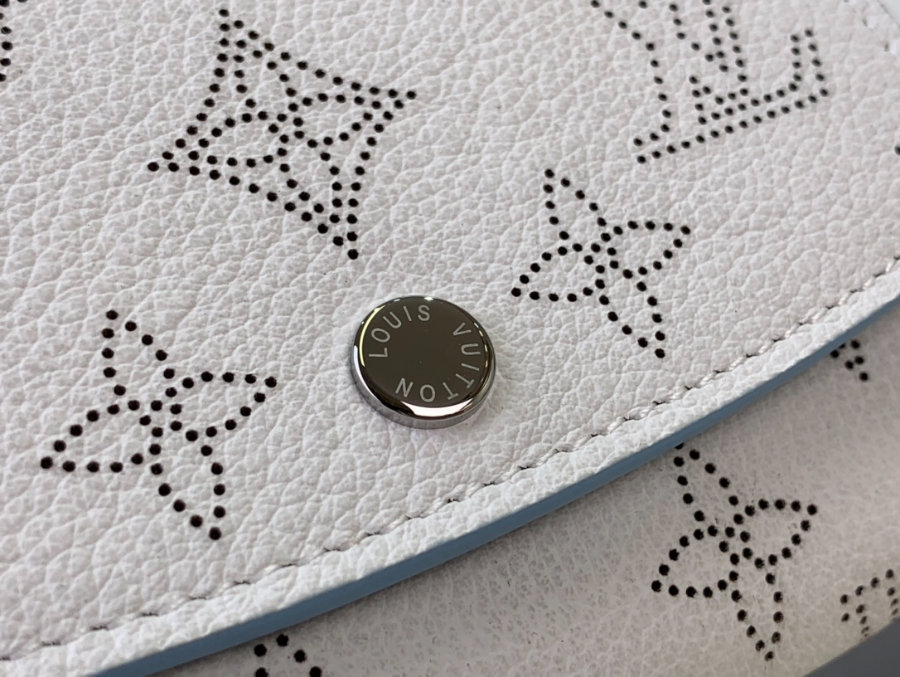 루이비통 이리스 컴팩트 M11802 129.53cm 화이트6.jpg