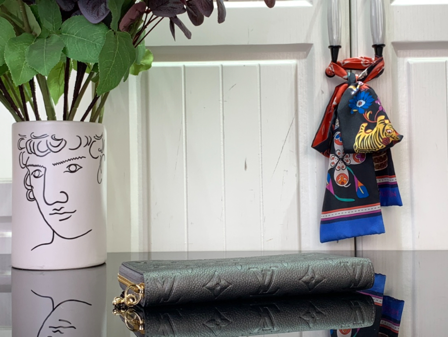 루이비통 지피 장지갑 M12680 19.510.52.5cm 그레이5.jpg