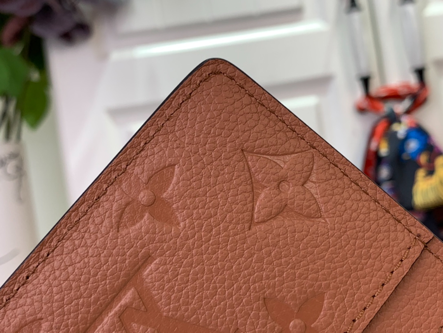 루이비통 카드 홀더 M83678 1176cm 꼬냑7.jpg