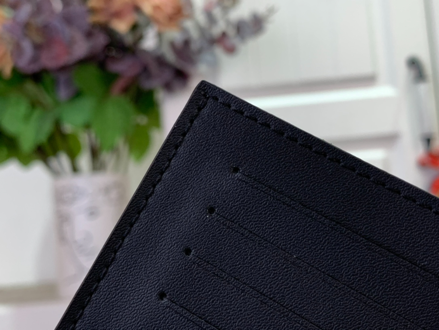 루이비통 패스포트 여권지갑 M13187 142.510cm 블랙8.jpg