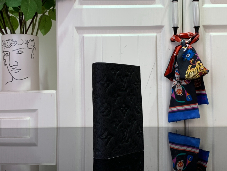 루이비통 패스포트 여권지갑 M13187 142.510cm 블랙3.jpg