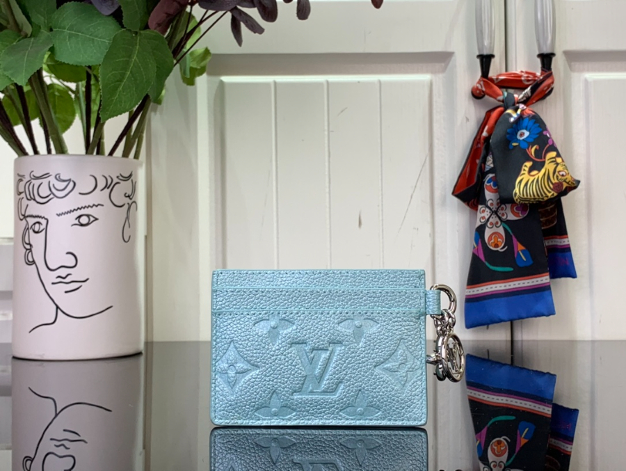 루이비통 LV 참 카드 홀더 M12179 10.27.30.3cm 스카이 블루2.jpg