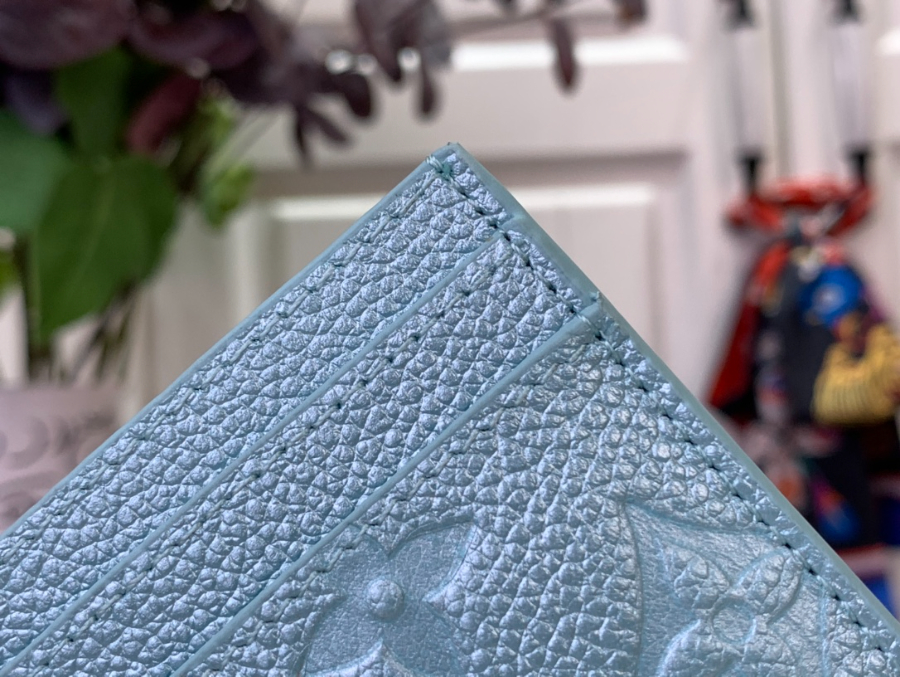 루이비통 LV 참 카드 홀더 M12179 10.27.30.3cm 스카이 블루8.jpg