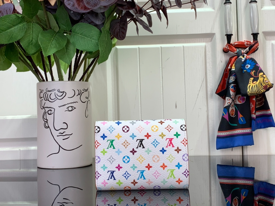 루이비통 TM 빅토린 월릿 화이트 129.52.5cm2.jpg