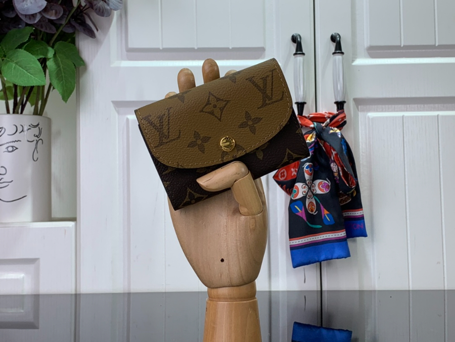 루이비통 로잘리 코인 퍼스 M82333 1182.5cm1.jpg